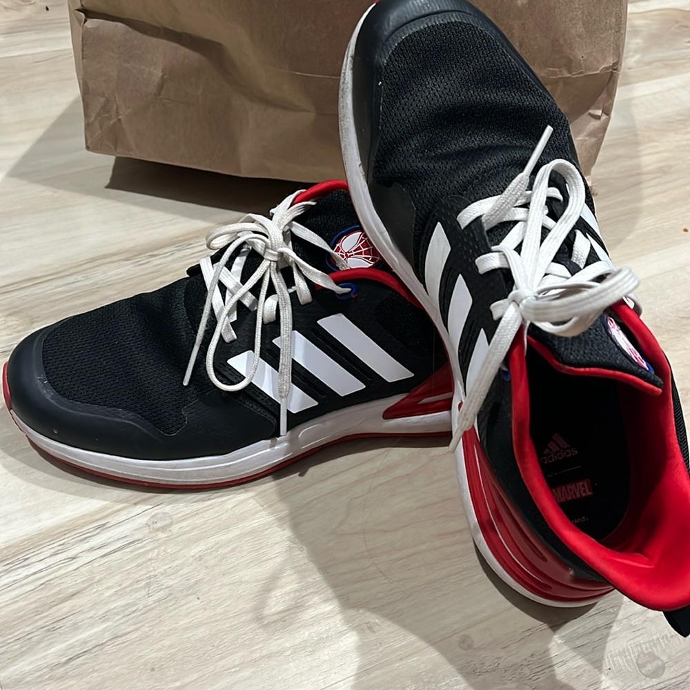 Adidas Rapidasport X Marvel Spider-Man